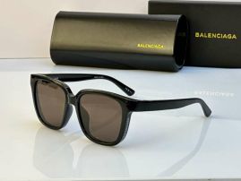 Picture of Balenciga Sunglasses _SKUfw52349892fw